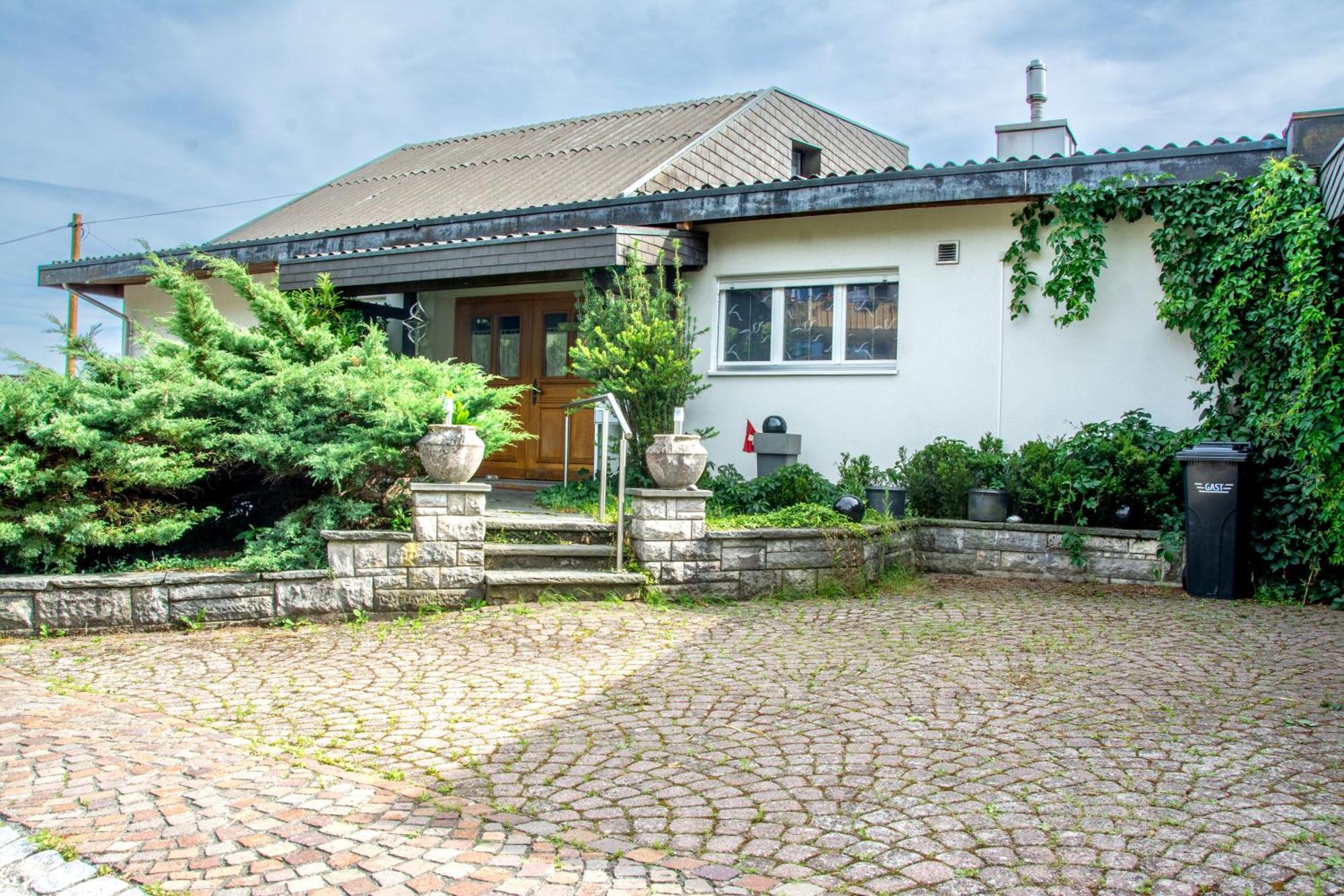 Retreat Lodge Schürmatt -Leben wie SchweizerInnen Gunsberg Exterior foto